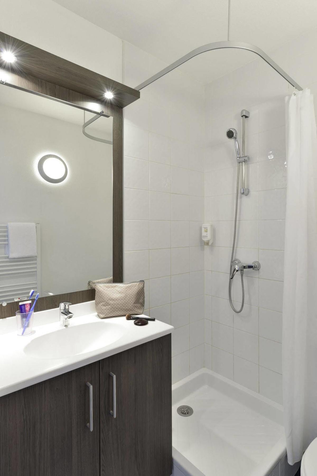 Adagio Access St Cyprien Aparthotel 3*